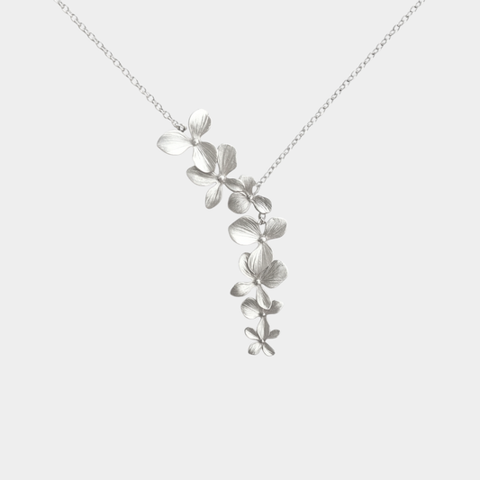 Stefanie - Collana dorata con design circolare discreto