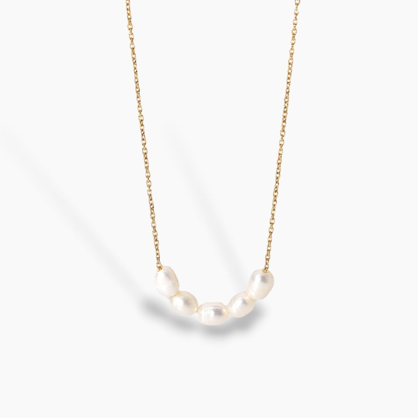 Juliana – Collana dorata dalla struttura minimalista
