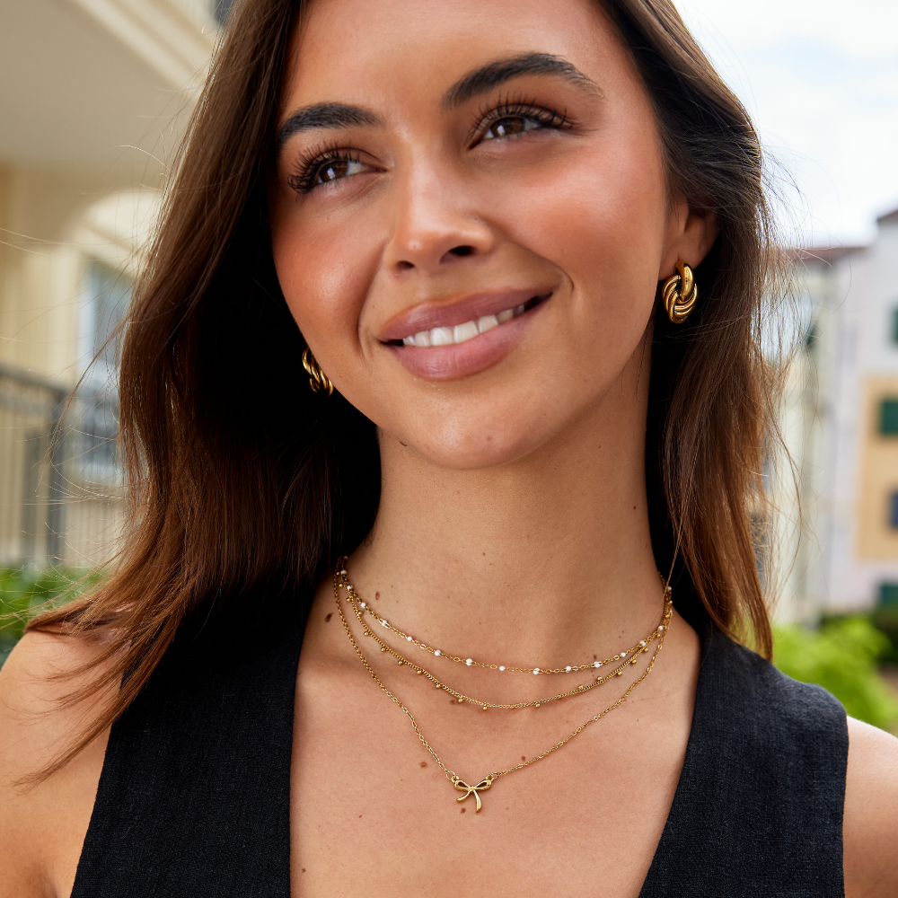 Milena – Collana corta con superficie liscia