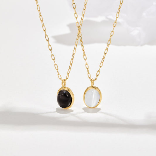 Marina – Collana dorata con pietra blu