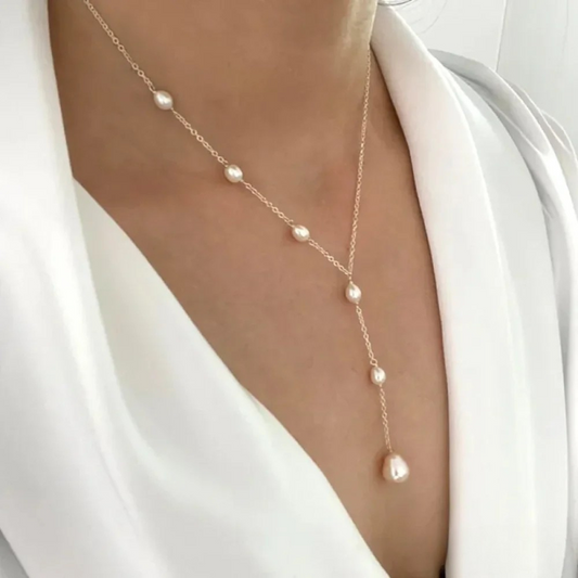 Margrit – Collana dorata con piccolo croce