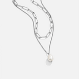 Viktorie-Marie – Collana dorata dal design doppio