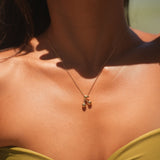 Amalia – Collana dorata delicata con pendente raffinato