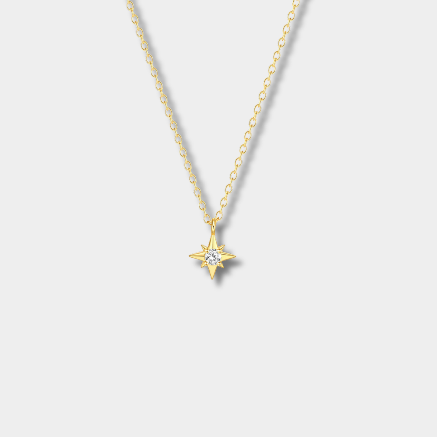 Lina – Collana in argento delicata con medaglione rotondo
