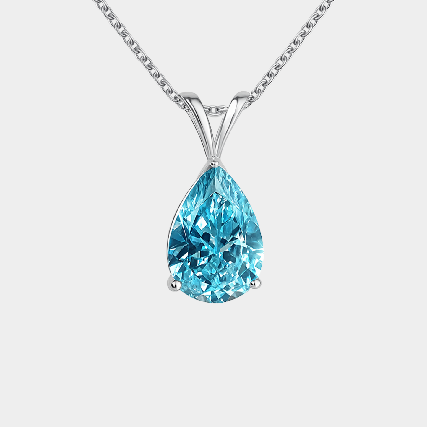 Melina – Collana in argento con pendente azzurro chiaro