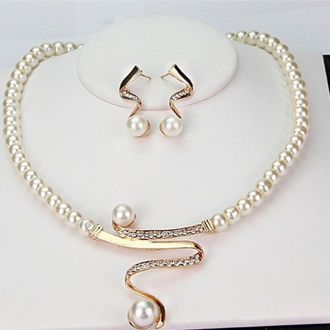 Susanna - Set collana + orecchini di perle naturali
