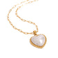 Viktorie – Collana in oro con un elegante pendente.