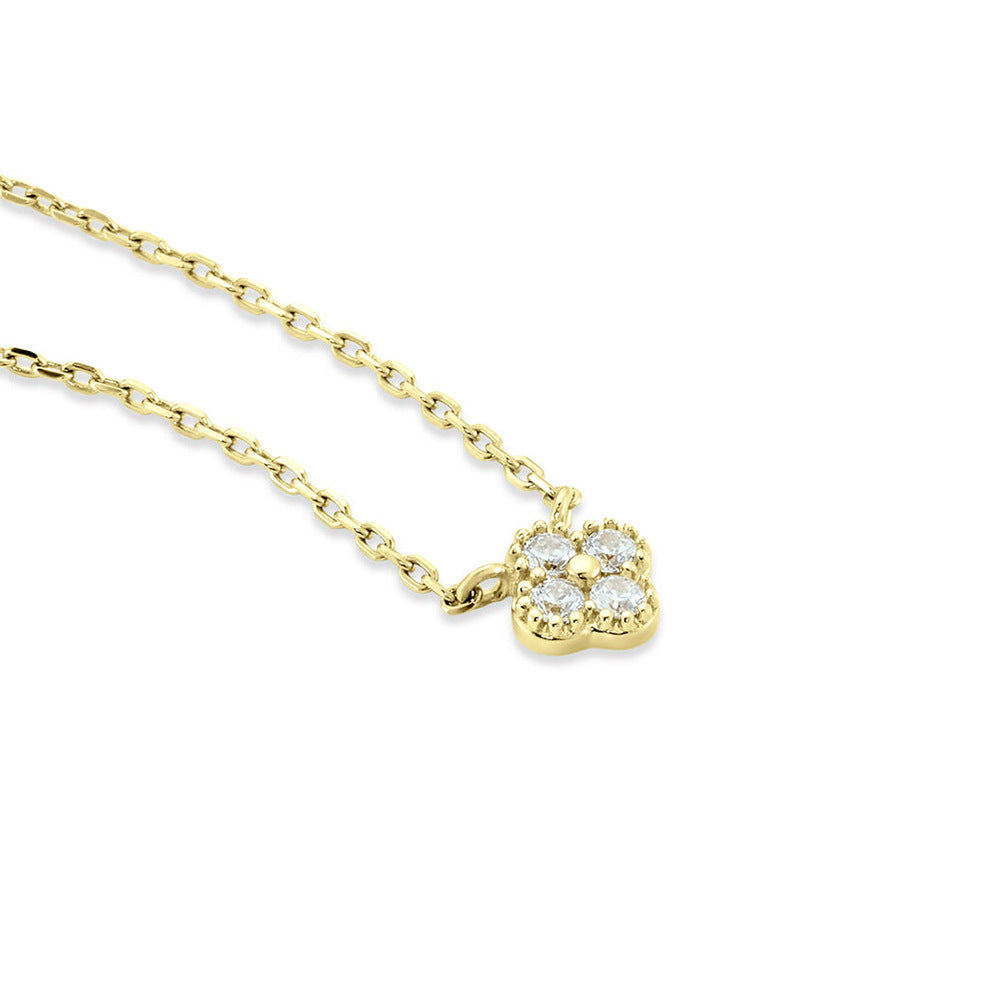 Klara – Collana in argento minimalista con pendente