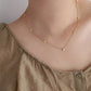 Carina – Collana dorata con accenti colorati