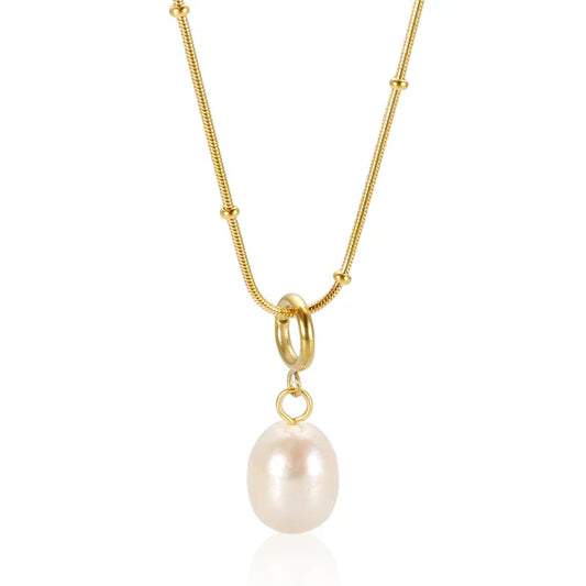 Pavlina – Collana dorata con pendente in perla