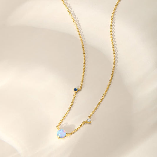 Nora – Collana delicata in argento con pendente a forma di cuore