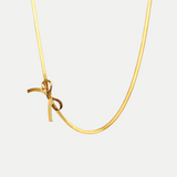 Rebecca - Collana dorata con pendente a forma di iniziale
