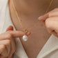 Pavlina – Collana dorata con pendente in perla