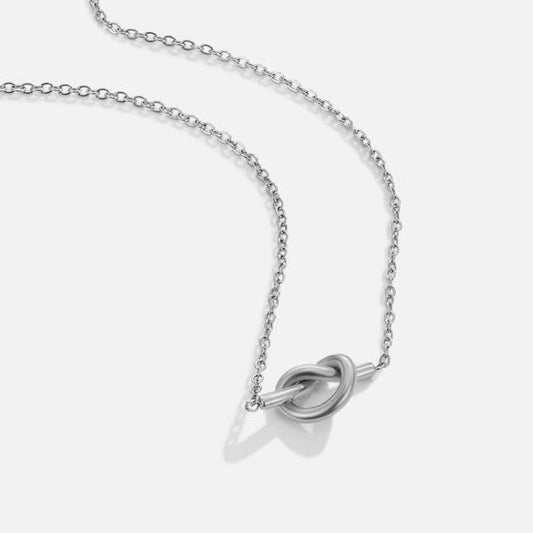 Tanja – Collana dorata con pendente lungo