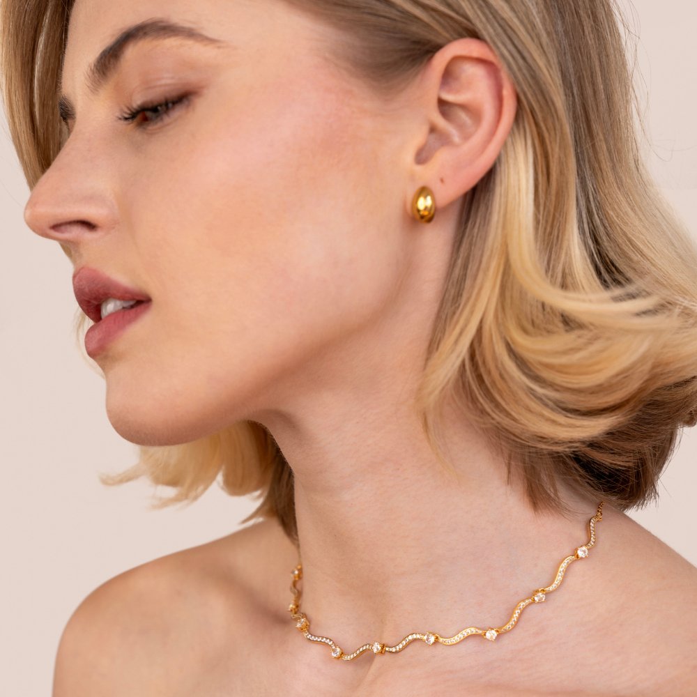 Josefina – Collana dorata con struttura organica