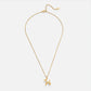 Nora – Delicata collana con pendente a forma di farfalla.