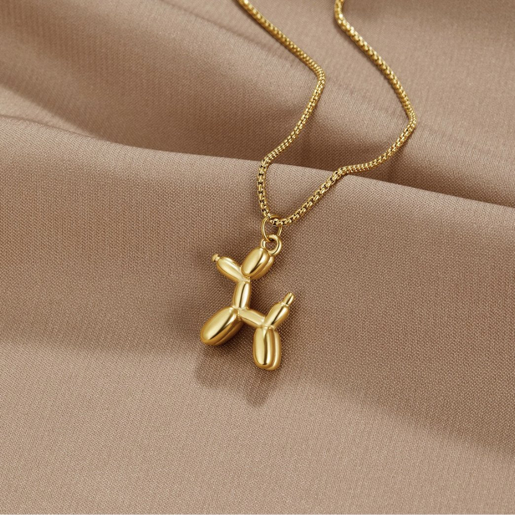 Selma – Collana dorata con pendente a forma di cuore e pietra