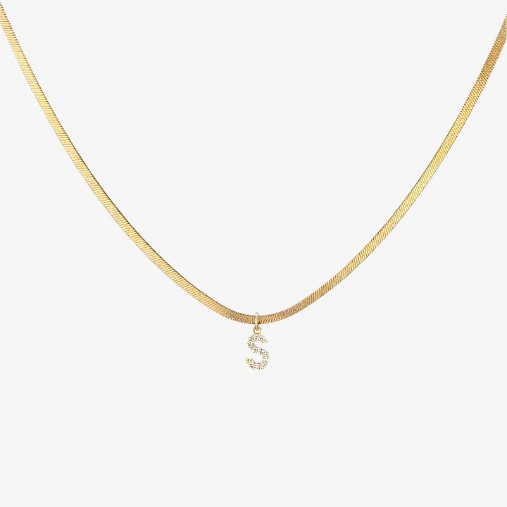 Eva – Gold necklace with initial pendant