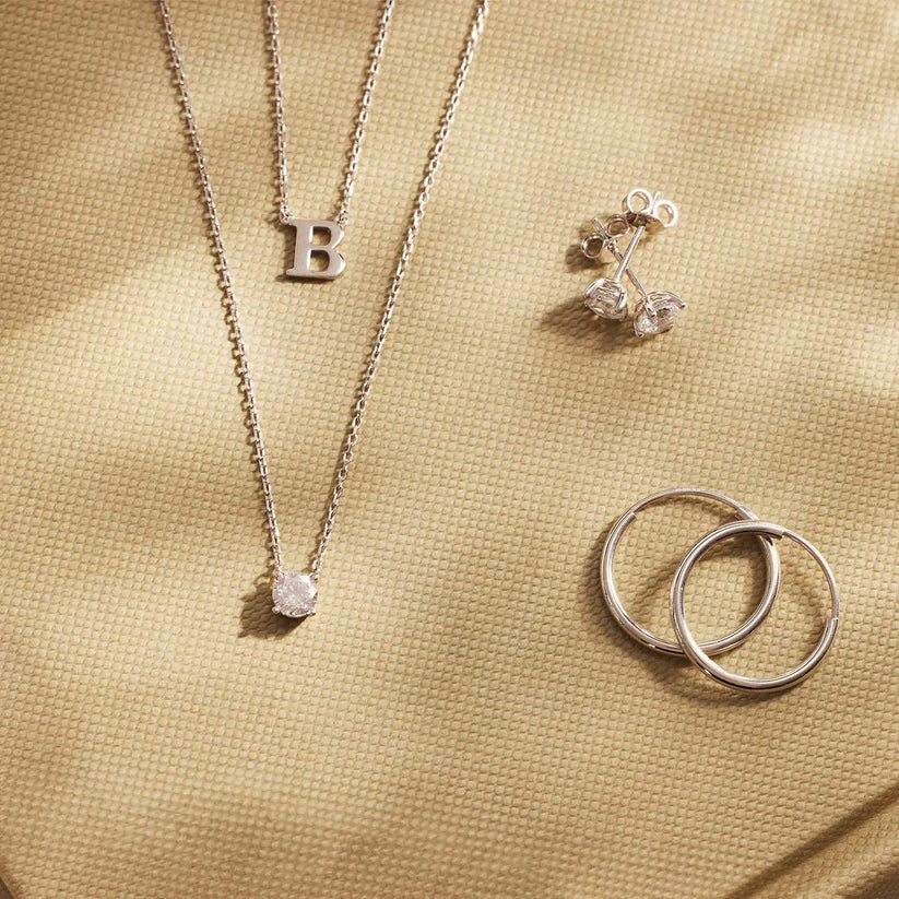 Collana Klára con pietra moissanite