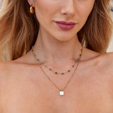 Karolína - Collana giocosa con piccole perle.