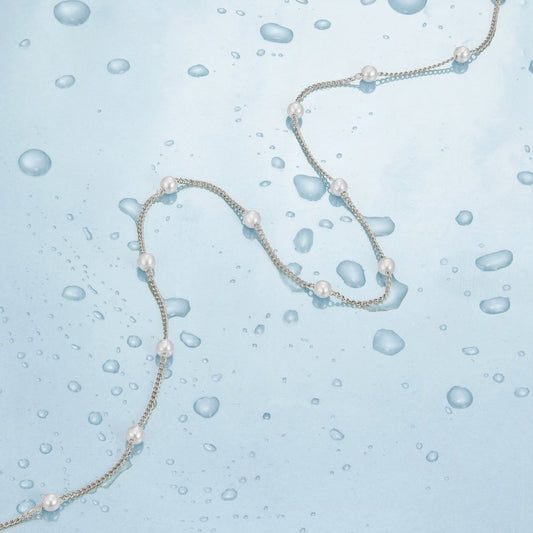 Johana – Collana dorata con pendente floreale