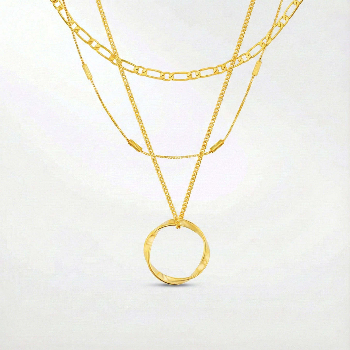 Collana aperta a tre fili