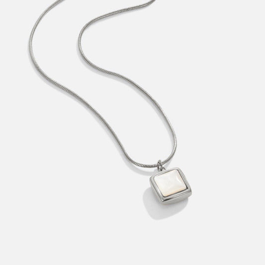 Silvie – Collana dorata con mini placchette