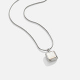 Silvie – Collana dorata con mini placchette