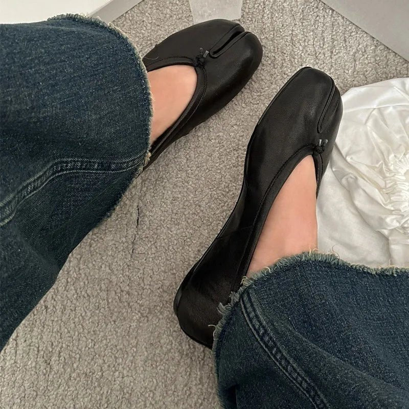 ABIGAIL | Tabi Split Toe Ballet Flats | Vegan Leather Ballerinas