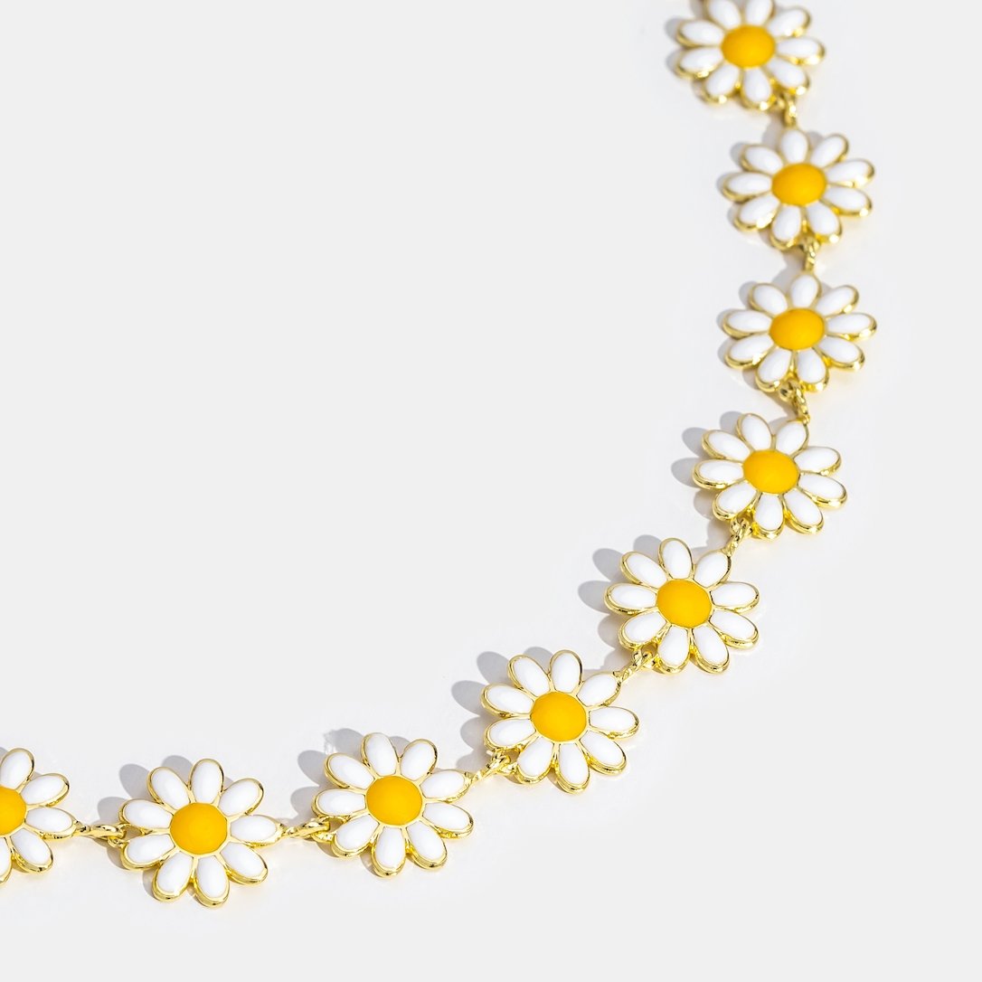 Alena – Collana delicata con piccoli pendenti